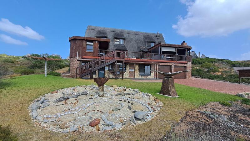 5 Bedroom Property for Sale in Stilbaai Wes Western Cape
